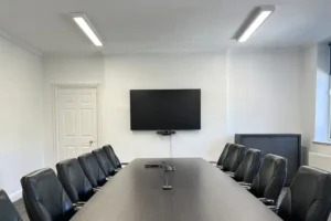 hybrid-meeting-space