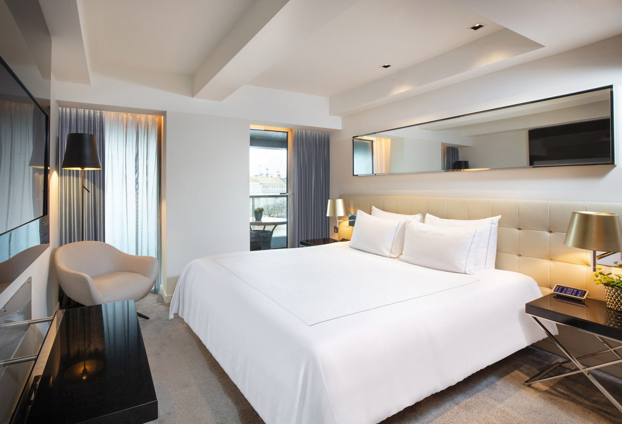 Suite-Riverview-Balcony