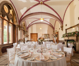 intimate-wedding-breakfasts