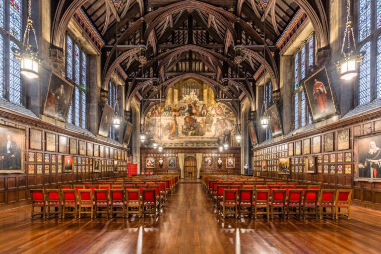 victorian-syle-banqueting-hall